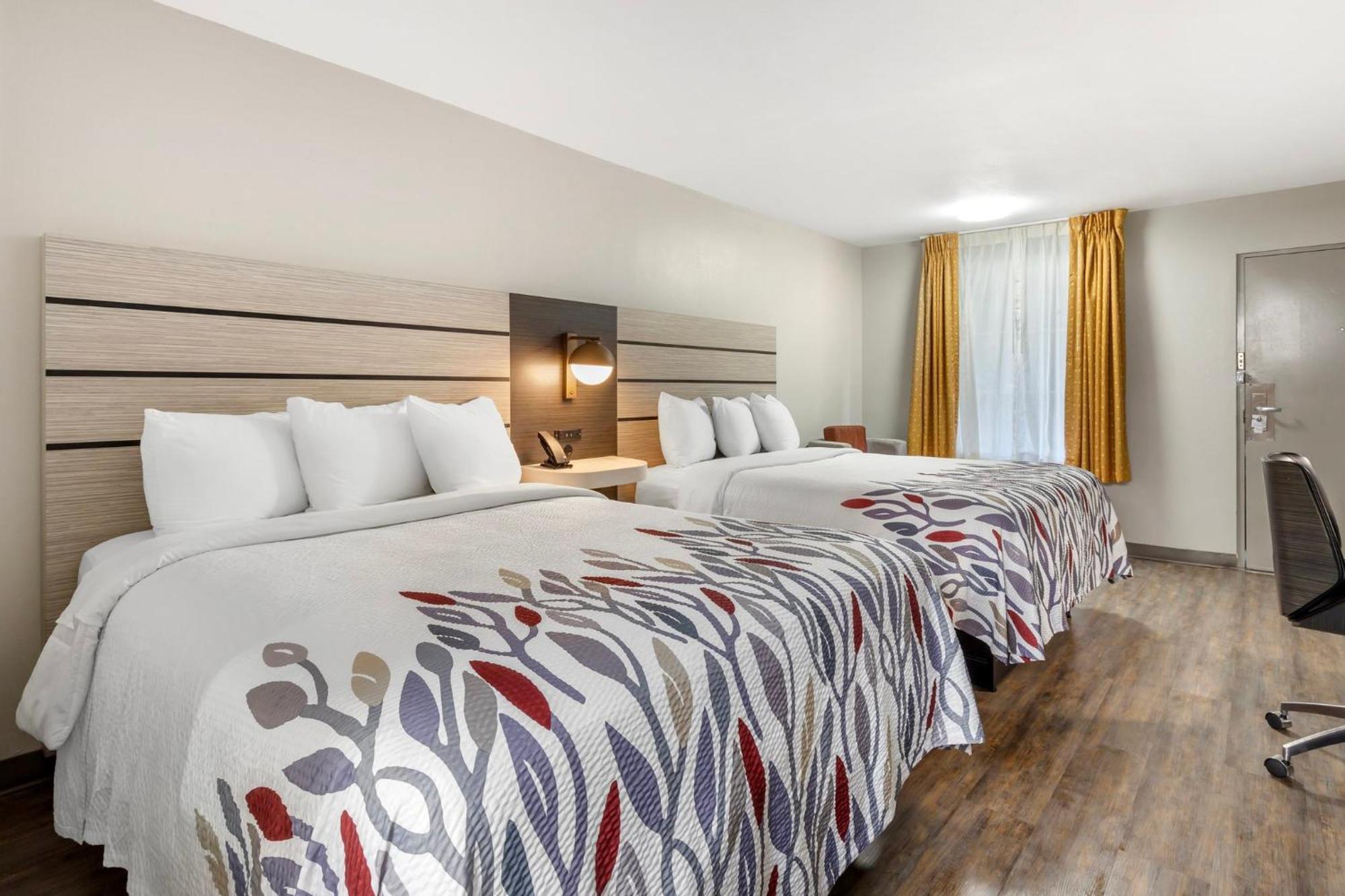 Red Roof Inn Данн Экстерьер фото