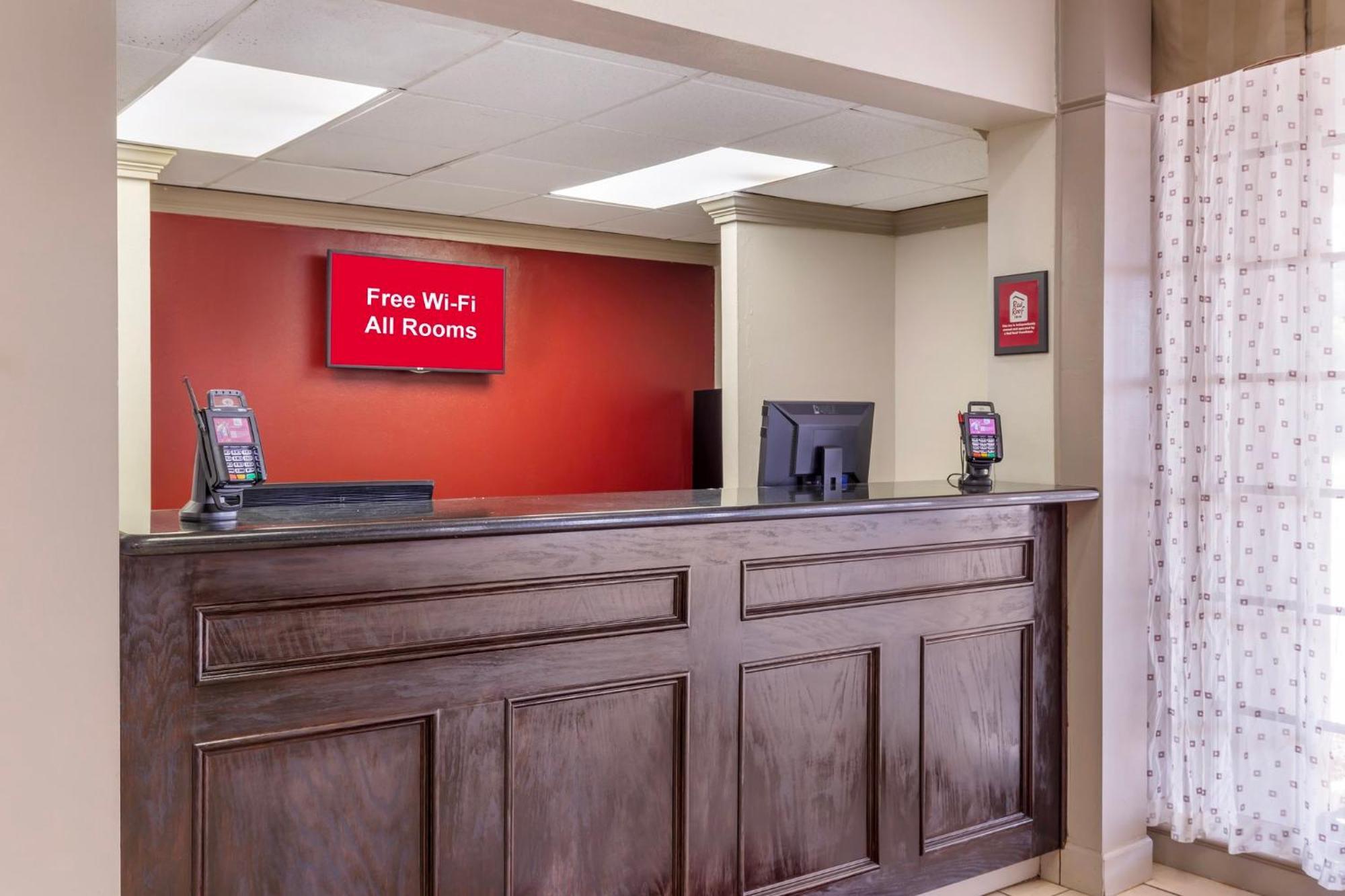 Red Roof Inn Данн Экстерьер фото